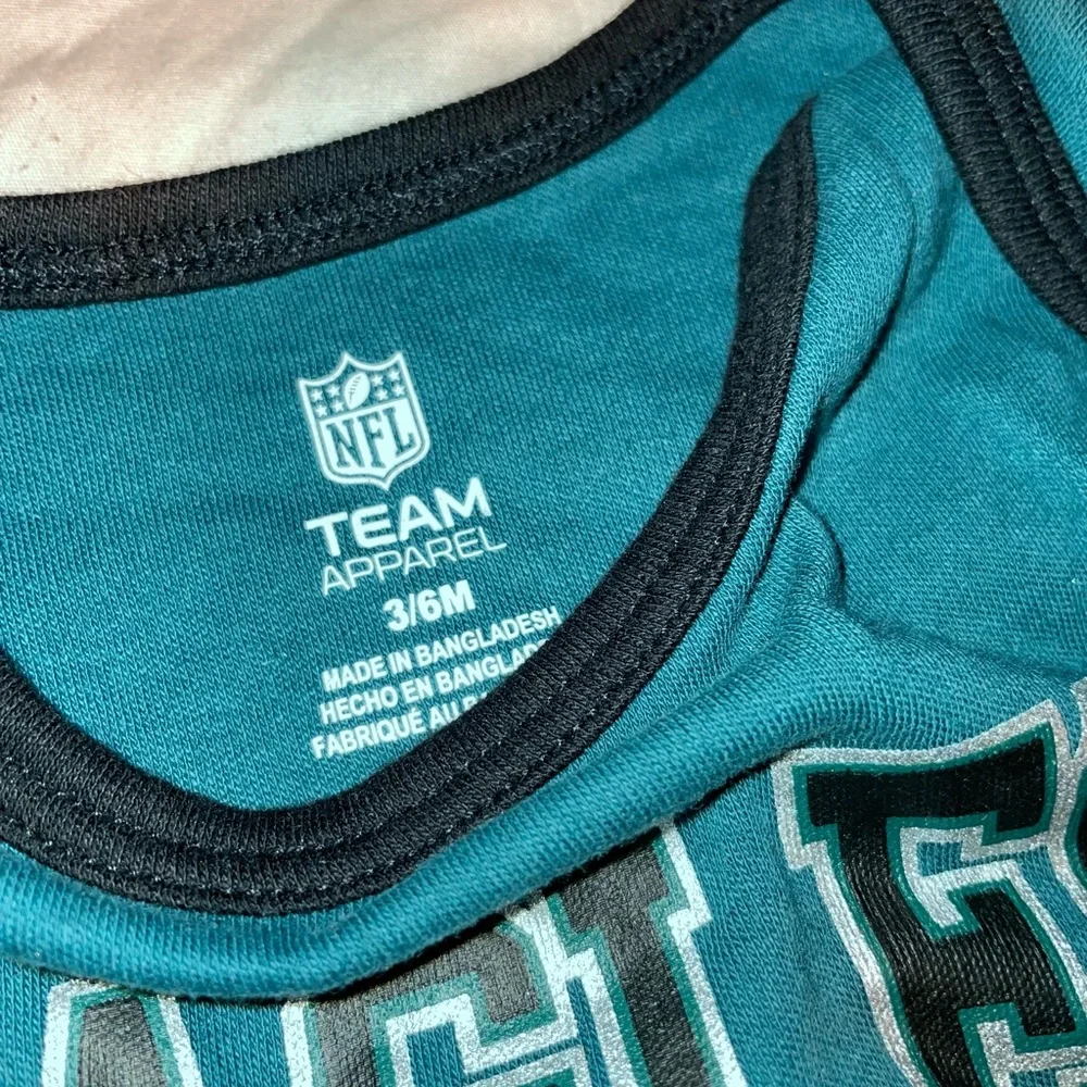 🔥🔥Philadelphia Eagles - baby onesie 🦅🦅 - Picture 5 of 8